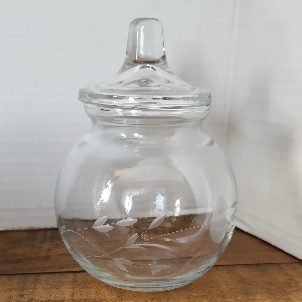 Princess House Heritage Cotton Ball Jar With Lid